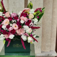 گل آرایی باکس و دسته گل و تاج ترحیم و عروسی|خدمات پذیرایی، مراسم|تبریز, |دیوار