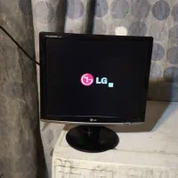 مانیتور LCD LG 17اینج FLATRONبا2عدد کابل