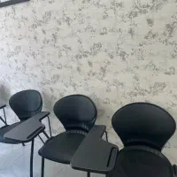 صندلی دانشجویی