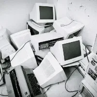 مانیتور قدیمی crt