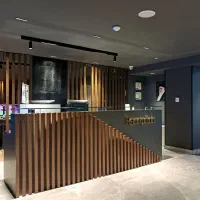 استخدام نیرو خدمات