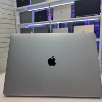 لپ تاپ مک بوک پرو ۲۰۱۷ گرافیک دار