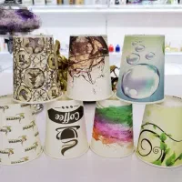 لیوان کاغذی در ارزانسرای شهر من