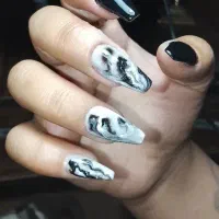 کاشت ناخن مژه وانجام تتو و پرسینگ