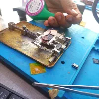 فقط با (997.000 تومان) LCDگوشیتو عوض کن|خدمات رایانه‌ای و موبایل|بندرعباس, |دیوار