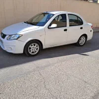 ماشین ساینا سفید
