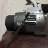 دوربین عکاسی وفیلم برداری سونی.|دوربین عکاسی و فیلم‌برداری|قم, زنبیل آباد|دیوار