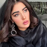 درخواست اگهی بعنوان مدل شال وروسری برند شِیّلاء