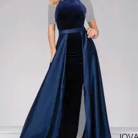 مدلینگ خانم نیازمندیم