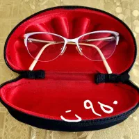 فرم عینک‌ مدل گربه ای زیبای zenit