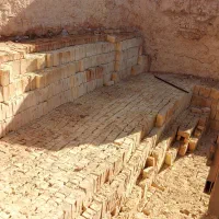 آجر گری و فشاری نکا