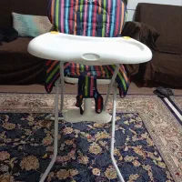 صندلی غذای کودک در حد نو