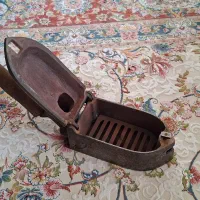 ۲ عدد اتو ذغالی عتیقه قدیمی آنتیک کلکسیونی بکر|کلکسیون اشیاء عتیقه|زنجان, |دیوار