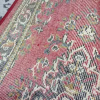 فرش کناره ۴ متر طول ونیم متر عرض|فرش|اسلام‌شهر, شهرک لاله|دیوار