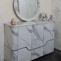 جاکفشی و کنسول و میزتلوزیون