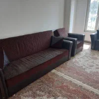 مبل راحتی با دسته های آهنی تخت خواب شو سالم