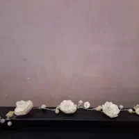 مو مصنوعی،و سنجاق کار شده و تاج