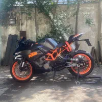 کی تی ام ۲۰۰ بنلی ۳۰۰ ریس ان اس ار اس هیوسانگ|موتورسیکلت|رشت, نیروی دریایی|دیوار