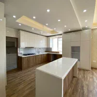 آپارتمان ۲۲۰ متر ۳خواب ۲پارکینگ نوساز گلسار فول