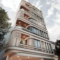 ویلایی ۳۳۰ متری/۳طبقه /برخ ابن یمین