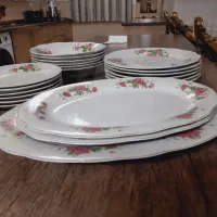 ظرف و ظروف چینی گل سرخی گلسرخی گل سرخ|ظروف سرو و پذیرایی|تهران, شهرک شریعتی|دیوار