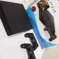 ps4 slim 1tra کپی خور با دو دسته اصلی