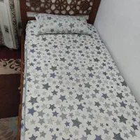 تخت به همراه تشک نو