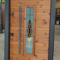 بزرگ‌ترین فروشگاه درب استان مرکزی