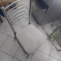 صندلی اهنی بسیار با دوام کارکرده