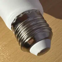 لامپ ۹ وات LED کممصرف و پر نور|لامپ و چراغ|مهاباد (آذربایجان غربی), |دیوار