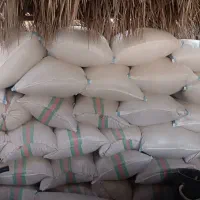 فروش یک تن کاه یونجه|لوازم جانبی حیوانات|رودخانه, |دیوار