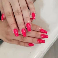 کاشت و ترمیم ناخن فقط۲۵۰