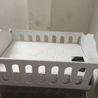 گهواره نوازد با تشک طبی|تخت و صندلی بچه|اصفهان, کوی نرگس|دیوار