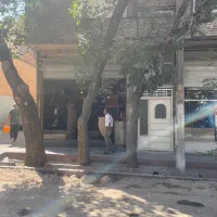 اپارتمان بر خیابان روبروی بستنی لاله زار( دانشجوی