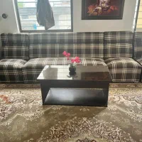 مبل راحتی ۷ نفره + میز در حد نو