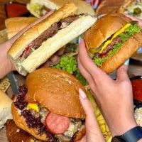 پیتزا زن و ساندویج زن  ظرف شور و صندوقدار