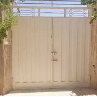 درب حیاطی ماشین رو با چارچوب