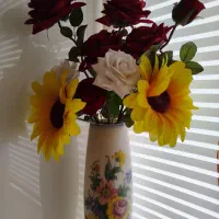 گل رز و‌افتابگردون بدون گلدان