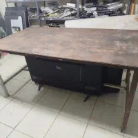 میز آهنی سنگین  2در3متر حدود 70 الی 80 کیلو