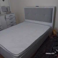 تخت خواب دونفری با میز آرایش|تخت و سرویس خواب|سنندج, |دیوار