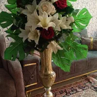 گل باگلدان طلایی