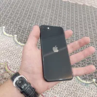 ایفون se 128 2020
