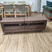 میز وسط و گل میز و زیر تلویزیونی