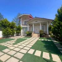 ویلا-نیم-پیلوت-250-متری-با-پایانکار-مدارک-دار