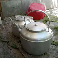 ۲عدد قوری سایزبزرگ