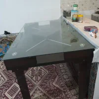 میزنهارخوری ۶نفره بدون صندلی شیشه سالم وپایه محکم