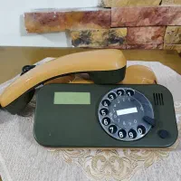 تلفن قدیمی|کلکسیون اشیاء عتیقه|تهران, نیروی هوایی (پیروزی)|دیوار