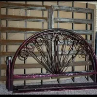 یک عدد تخت ۲نفره