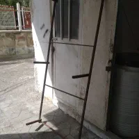 پایه فلزی تخت