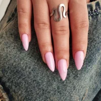 کاشت و ترمیم ناخن ژل در فاز پنج جنوبی